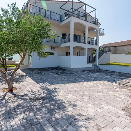 Dazlina Resort Apartments *