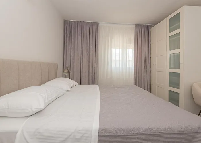 דירה Dazlina Resort Apartments *